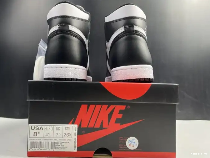 Cheap TB 555088-010 White (2014) 1 Black Jordan Retro Air 0615
